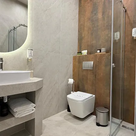 на шпитальній 20